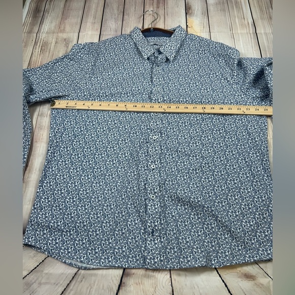 Nick Graham Everywhere Blue and White Paisley Button Down Shirt. Size 18-18.5 - Picture 6 of 8